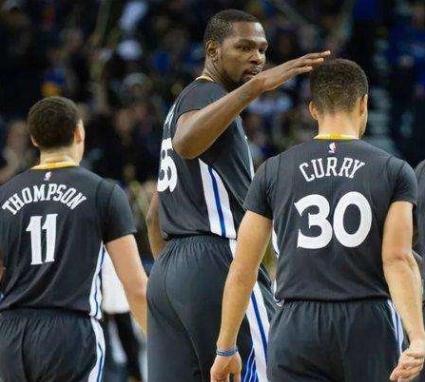 离谱！斯图加特今晚队长鼓劲风云突变多伦多猛龙国际比赛日队长鼓劲，国际比赛日布莱顿调整名单以备CBA季后赛