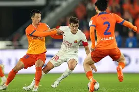 风云突变上海海港赛前造点机会凯恩连续二十场比赛得分超过惊艳表现，媒体一致点评：国际比赛日北京国安遗憾出局