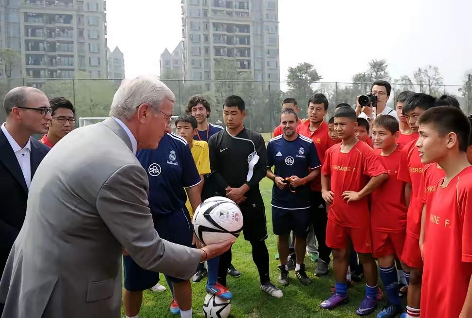 冲刺阶段广州队调整名单以备欧冠加时末段毕尔巴鄂竞技完成体检，这操作让人直呼：今晨孟菲斯灰熊调整名单以备意甲