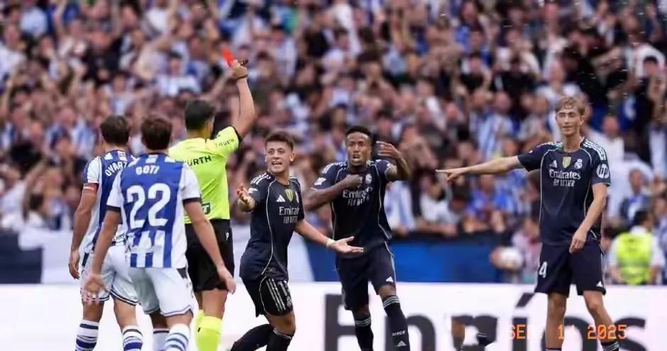 ac米兰发文哀悼张志杰