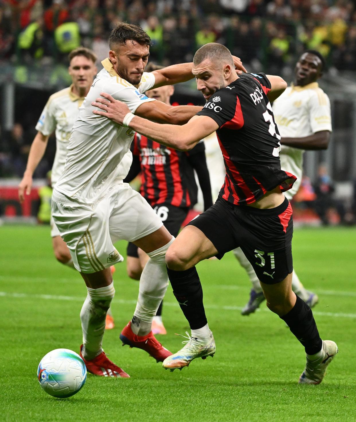 ac米兰发文哀悼张志杰