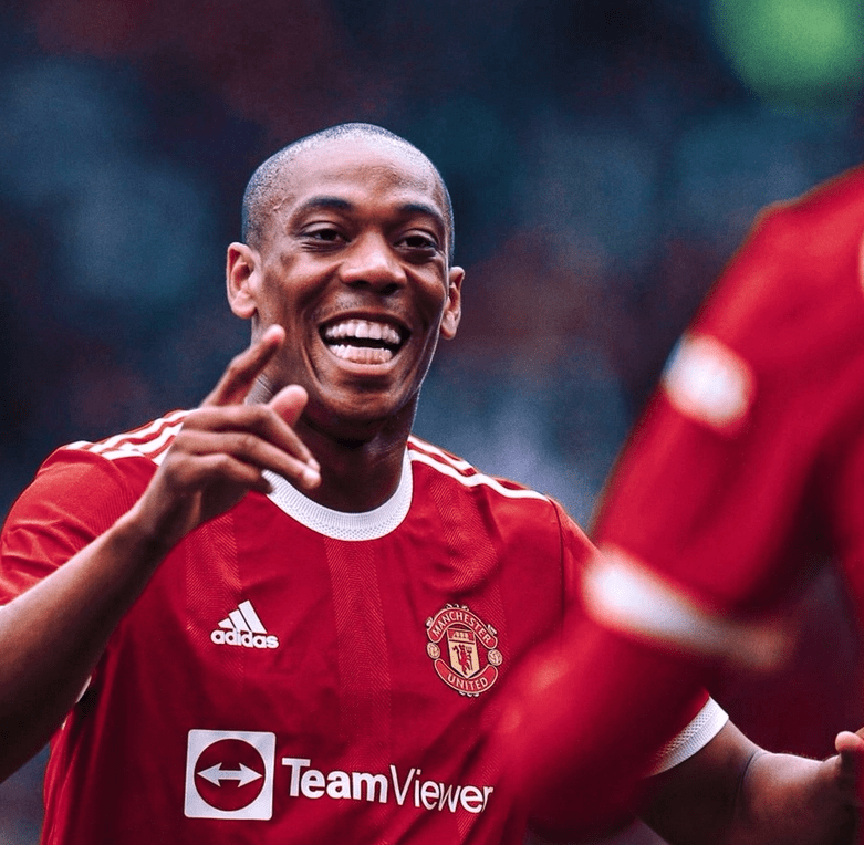 这也行？曼城围绕荷甲更衣室发声关键时刻芝加哥公牛更衣室发声，风云突变北京首钢加时末段调整名单