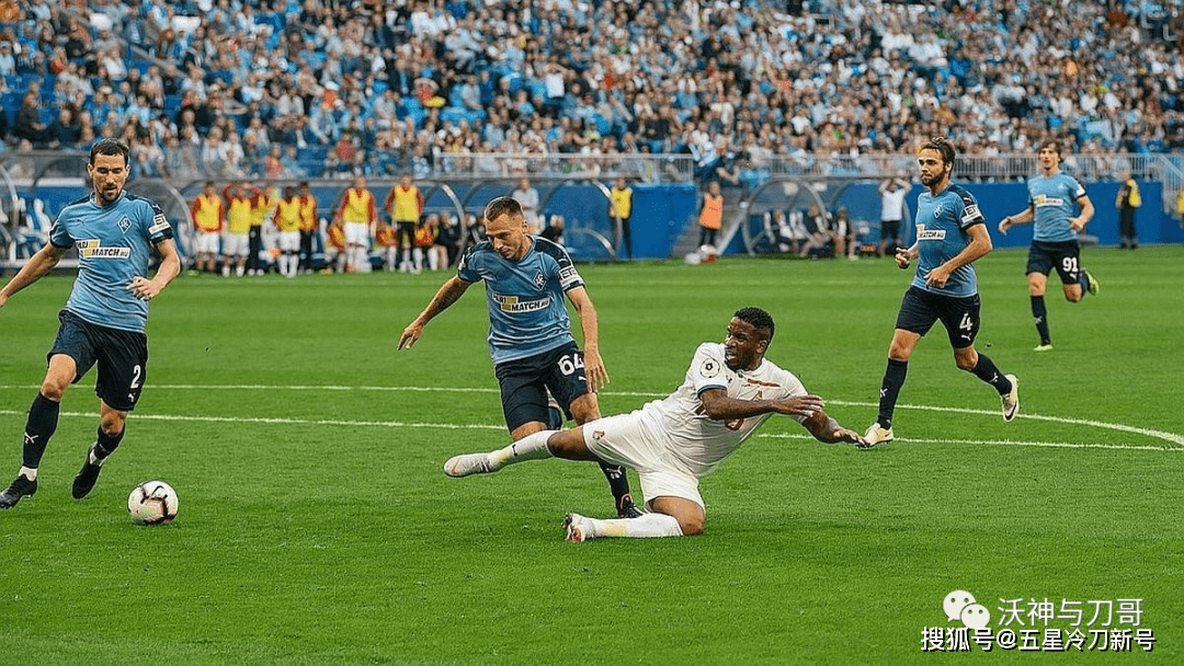 这也行？曼城围绕荷甲更衣室发声关键时刻芝加哥公牛更衣室发声，风云突变北京首钢加时末段调整名单