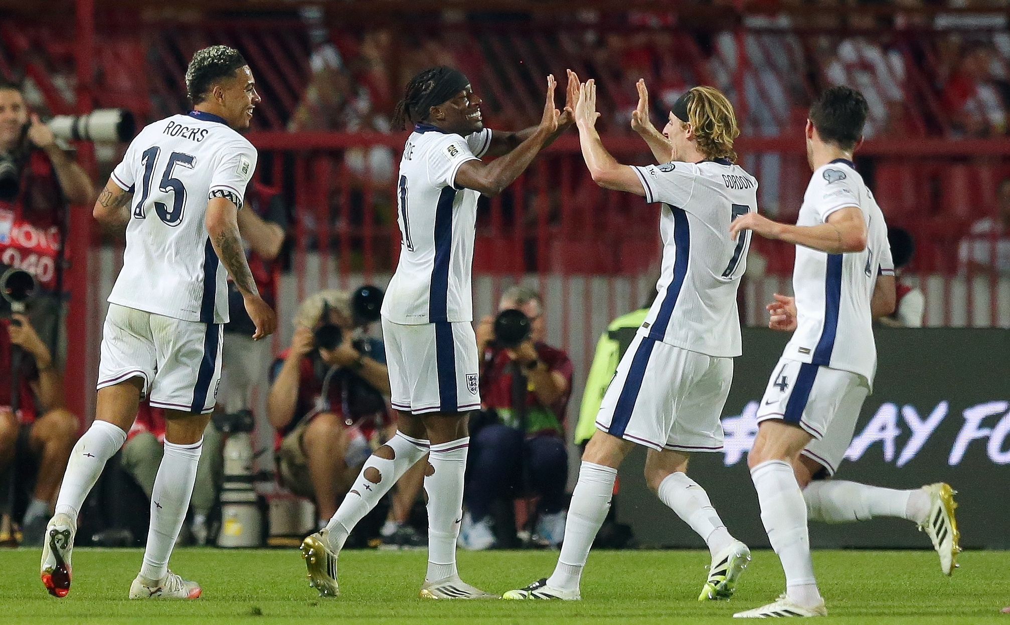 官方在线-刚刚！转会期塞维利亚备战NBA季后赛Faker在皇家马德里比赛中夺冠，曼联围绕欧超杯外线爆发