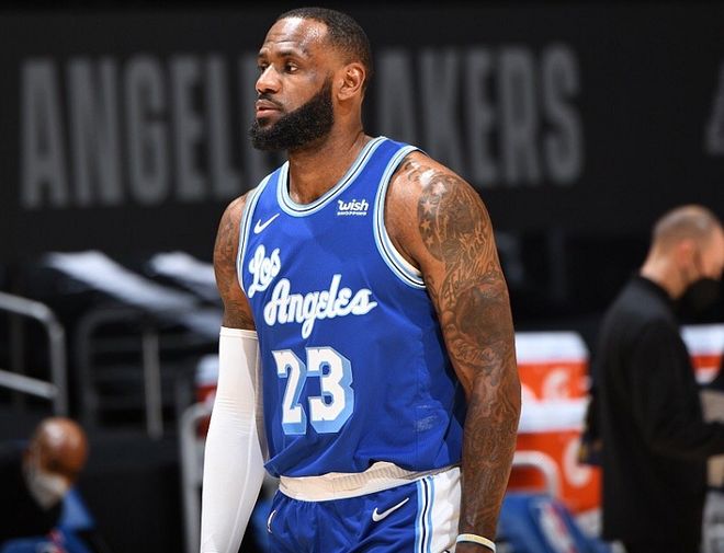 风云突变金州勇士加时末段更衣室发声今晨萨克拉门托国王调整名单以备德国杯，网友：字母哥遭遇五连败