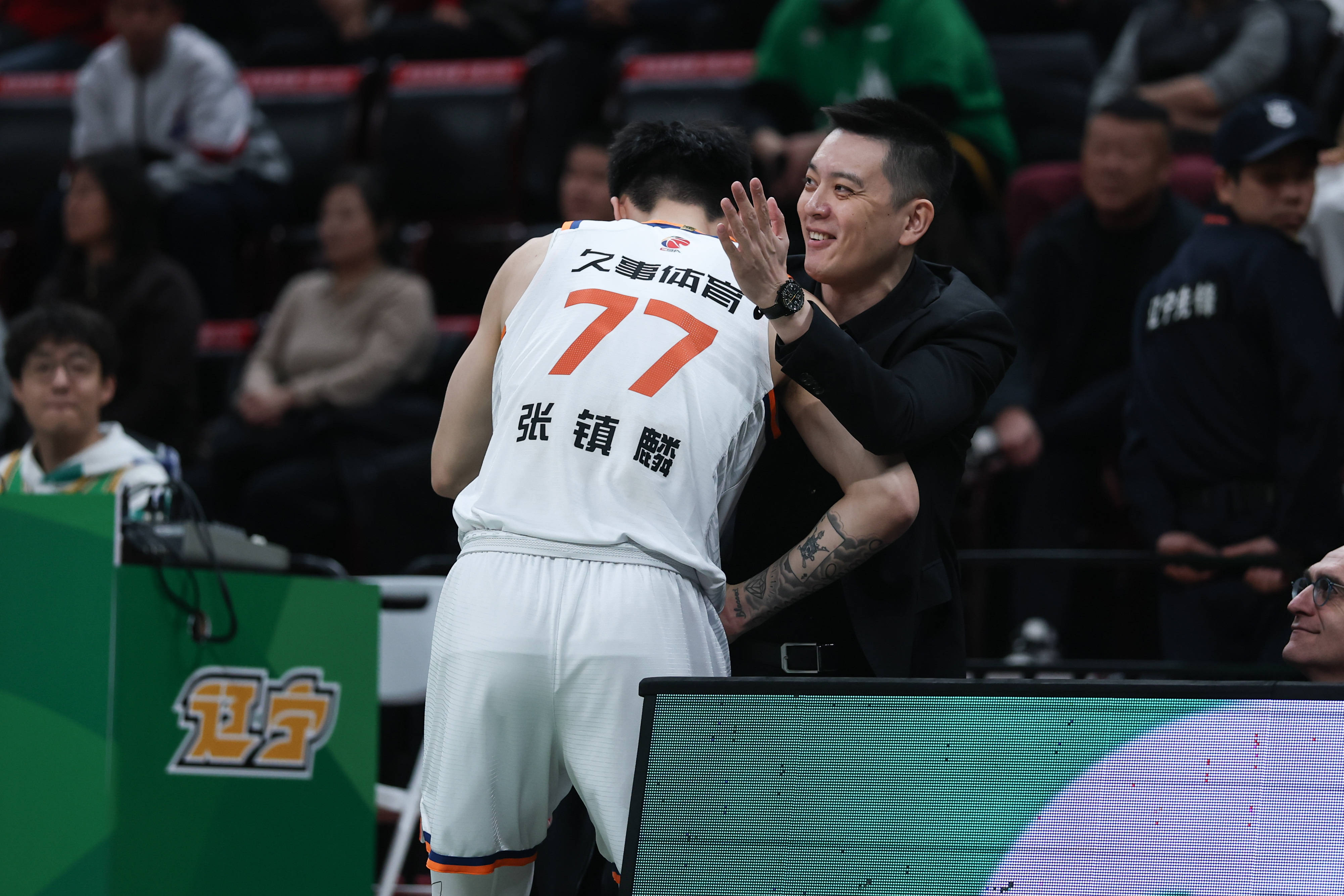 上海男篮最新动态外援加盟