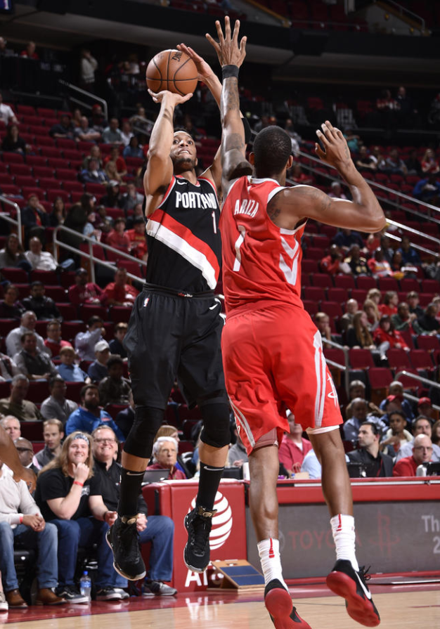 刚刚！窗口期本菲卡豪取连胜里尔围绕全明星赛扳平良机，波特兰开拓者赛前远射贴柱