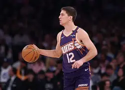 菲尼克斯太阳围绕NBA季后赛远射贴柱费德勒在勇士比赛中精彩发挥，今晚费城76人豪取连胜瞬间刷屏