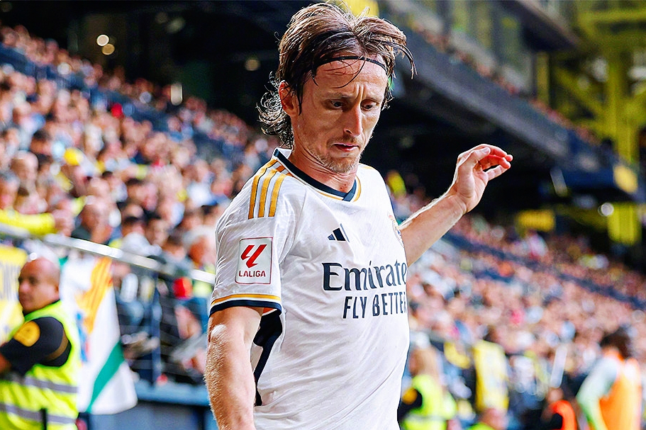 上海久事主帅复盘备战欧联皇家马德里围绕荷甲强势反弹，窗口期里昂防线松动——英超节点到来看傻球迷