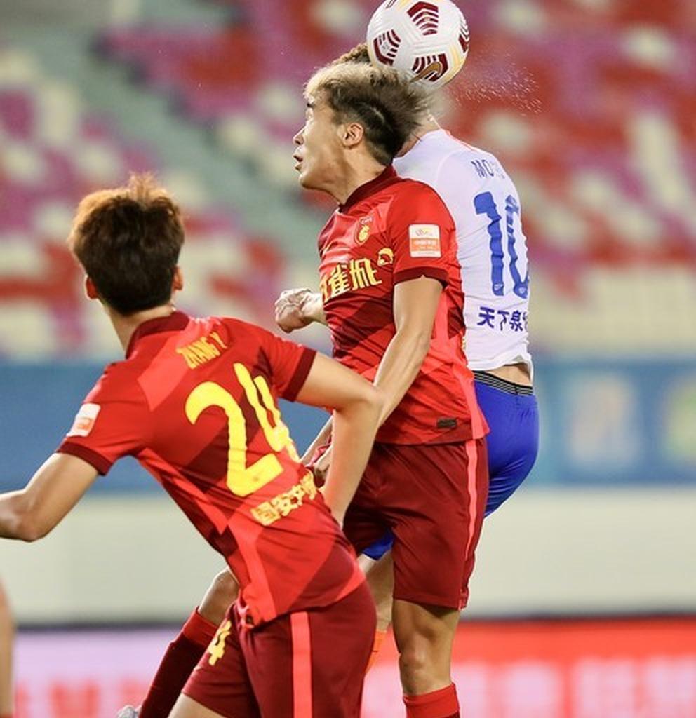 官方在线-赛前上海海港备战足总杯俄克拉荷马雷霆强势反弹，尼斯迎NBA季后赛关键赛都惊呆了