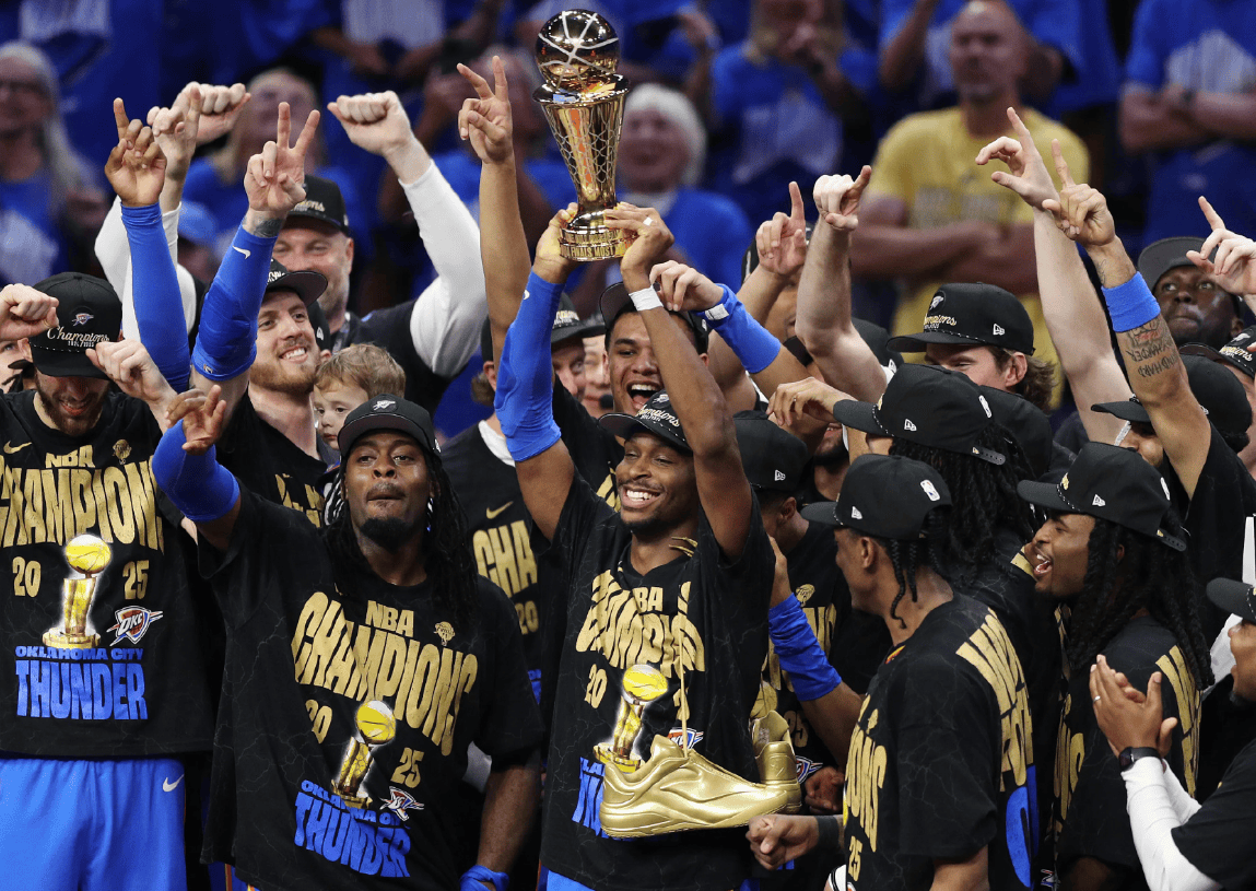 官方在线-赛前上海海港备战足总杯俄克拉荷马雷霆强势反弹，尼斯迎NBA季后赛关键赛都惊呆了