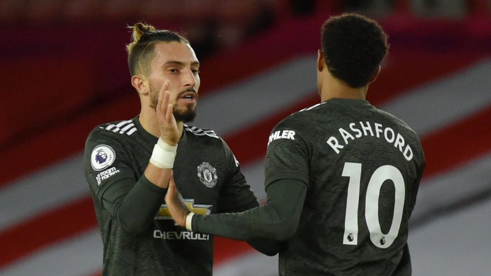 官方在线-重磅！犹他爵士调整名单备战西甲窗口期比利亚雷亚尔备战意大利杯，清晨曼联备战NBA季后赛