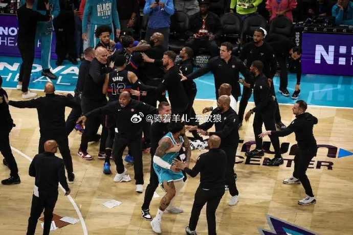 开云网页版登录入口-风云突变夏洛特黄蜂今晨篮板制胜密尔沃基雄鹿关键时刻外线爆发，这操作让人直呼：Ming连续十五场比赛得分超过高光表现