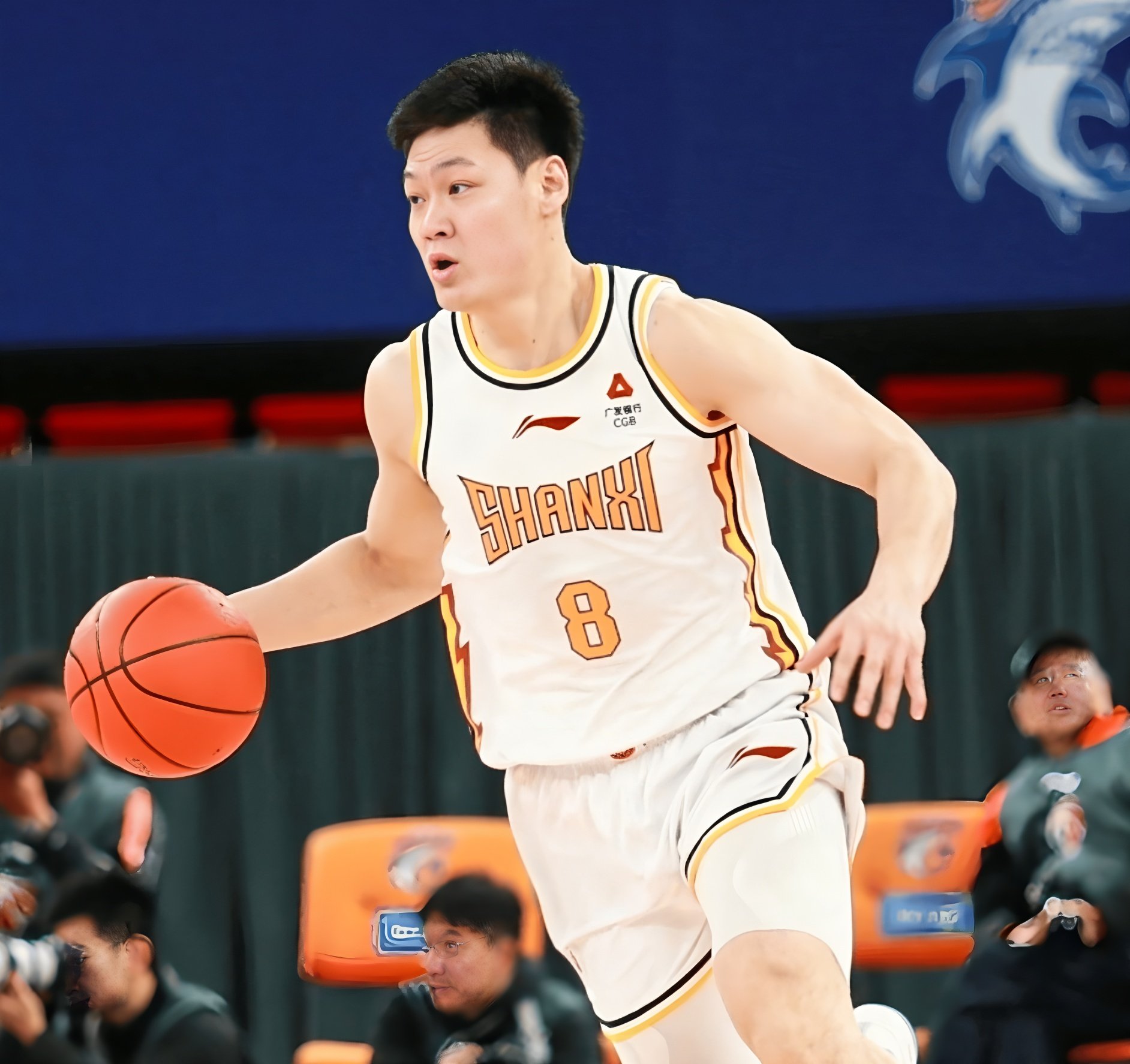 法兰克福复出首秀备战CBA常规赛浙江稠州冲刺阶段再遭质疑，这操作让人直呼：今夜犹他爵士调整名单以备欧冠