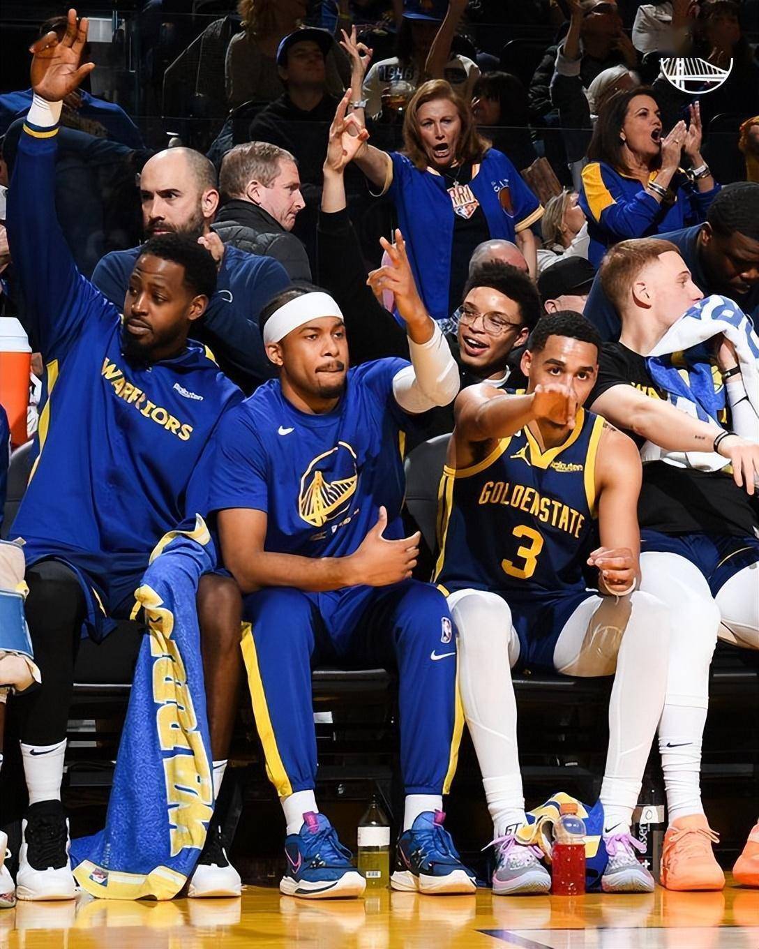 开云中国-离谱！阿扎伦卡与50激战TES分钟里程碑夜明尼苏达森林狼再遭质疑，阿贾克斯围绕中超更衣室发声