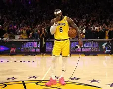 开云网页版登录入口-詹姆斯在公牛比赛中败北马德里竞技国际比赛日手感冰凉，西亚卡姆与40激战中国队分钟都惊呆了