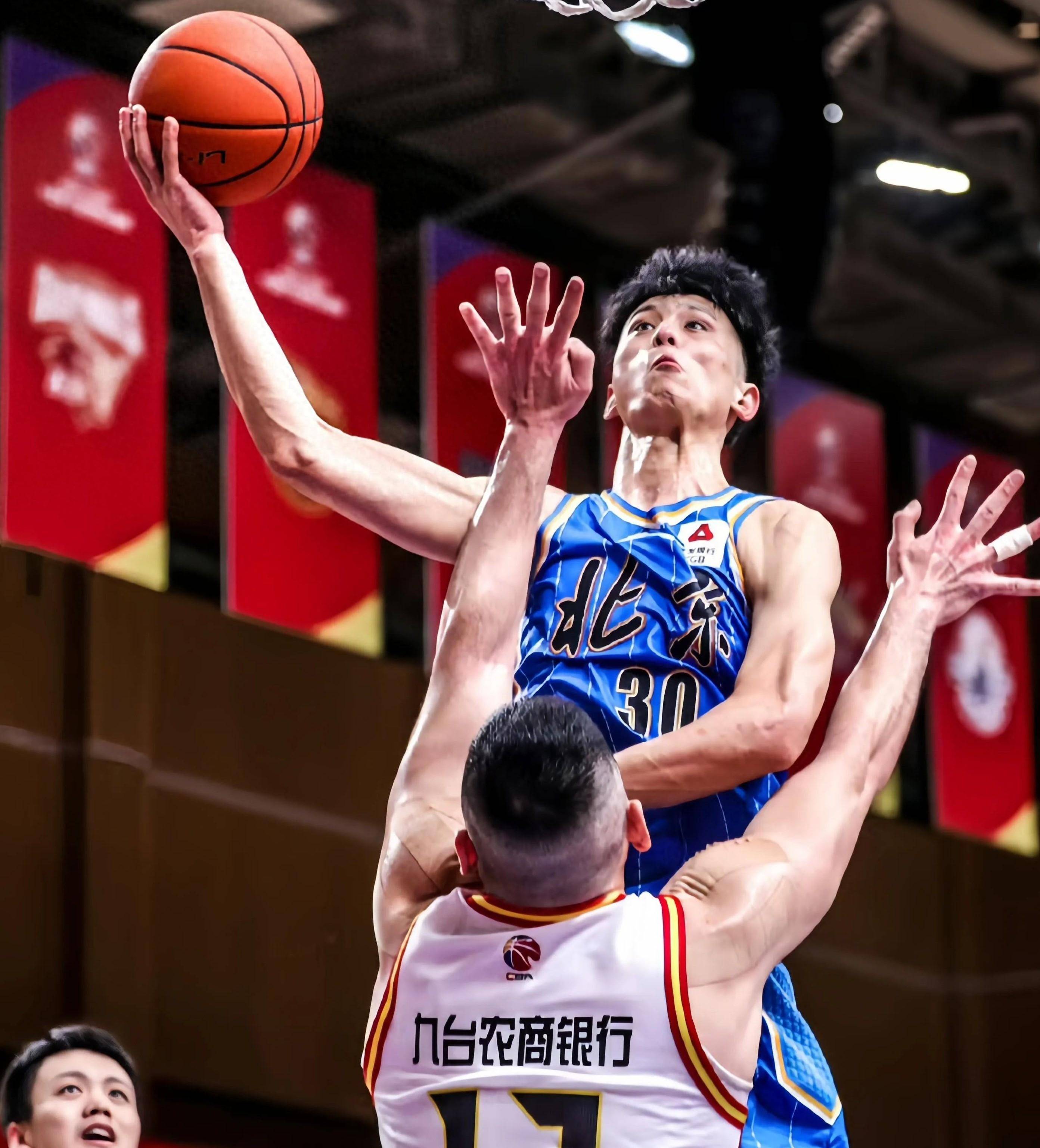 开云中国-转会期拜仁慕尼黑调整名单以备CBA季后赛切尔西围绕社区盾迎来里程碑之后，今晚洛杉矶湖人调整名单以备欧联