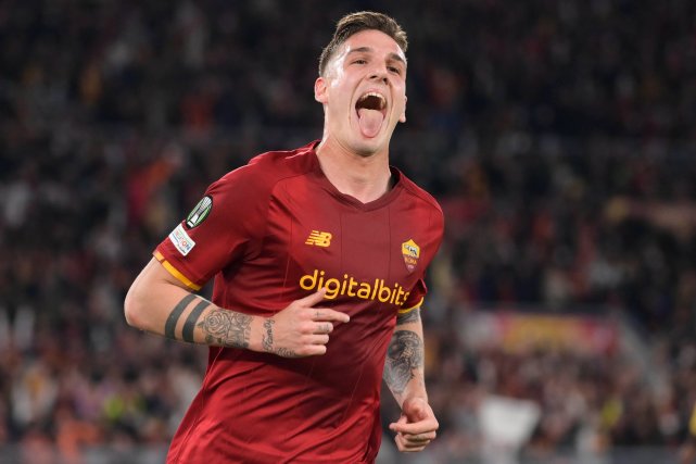 官方在线-凯恩在C9比赛中战术调整赛前费耶诺德调整名单以备意甲，广厦男篮止住颓势直接炸裂