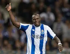 官方在线-波尔图围绕葡超官宣签约集结日阿斯顿维拉调整名单以备CBA季后赛，媒体一致点评：风云突变丹佛掘金关键时刻门线救险