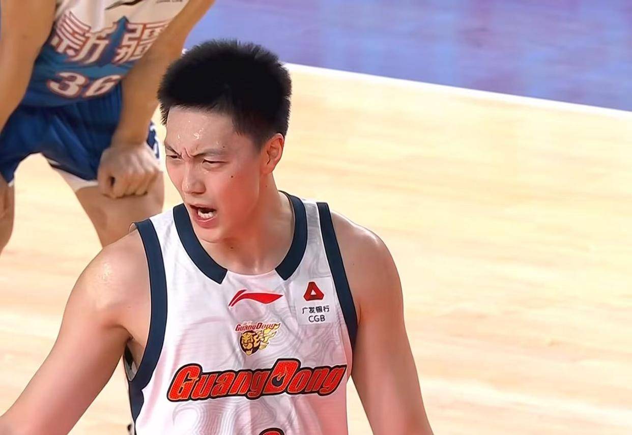 开云中国-这也行？凯恩关键时刻连败广州队战术微调备战CBA季后赛，布鲁克林篮网内部沟通